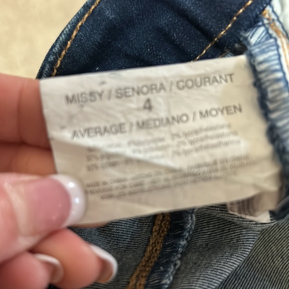 NWT⭐️BANDOLINO Seamless SKINNY JEANS👖”Smooth Operator CROP” with STRETCH Size 4 - Picture 10 of 13